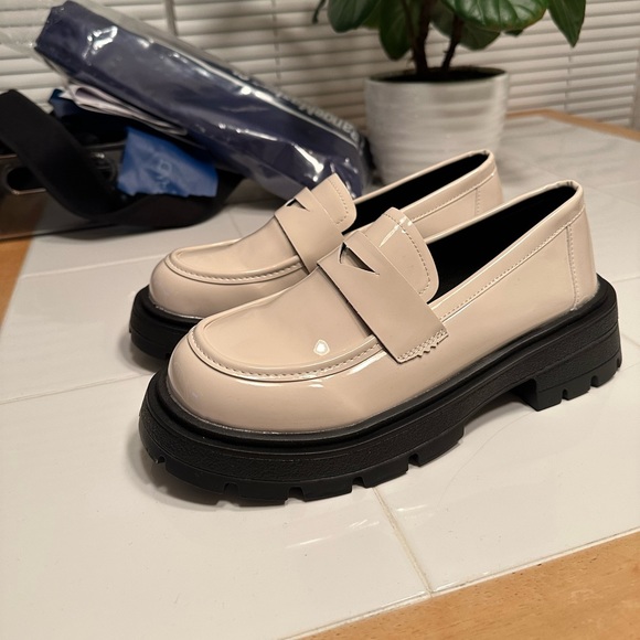 Loafers from Shein Never worn - Picture 6 of 7